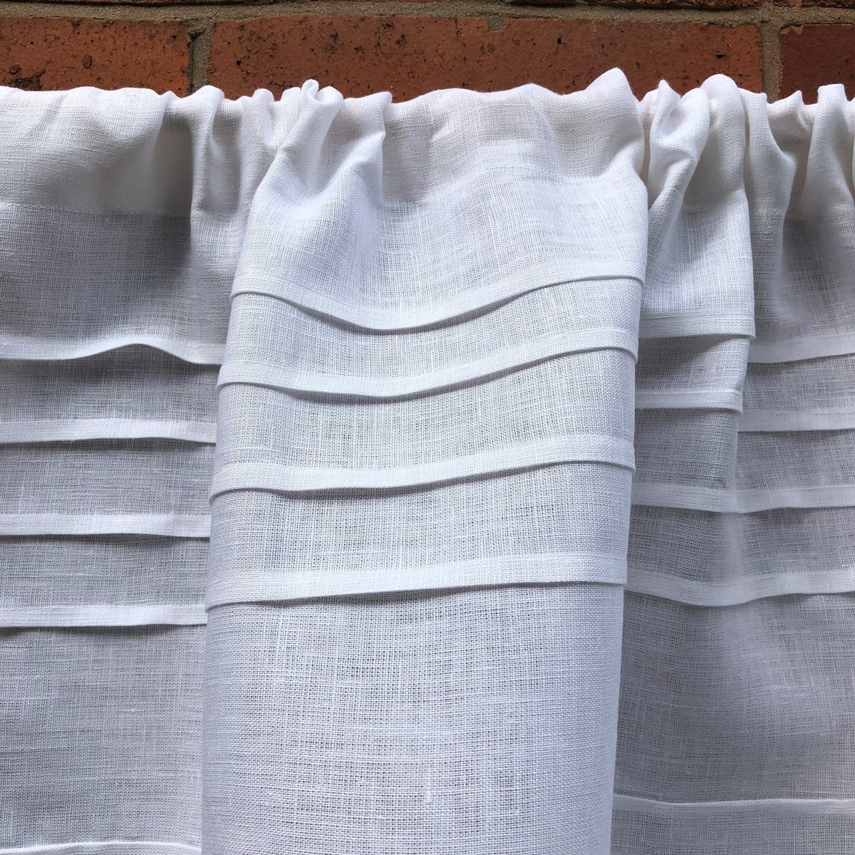 Appleton White Linen Half Curtain - Linen and Letters