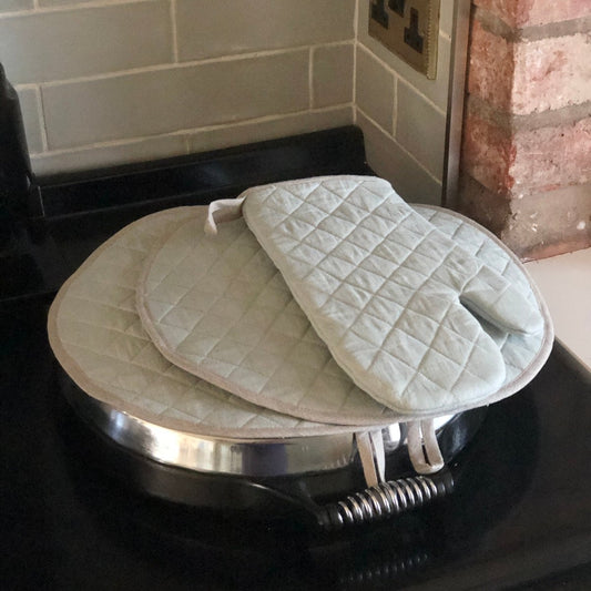 Set Pair Quilted Linen Aga Pads Lid Covers with Oven Mitt - Linen and Letters
