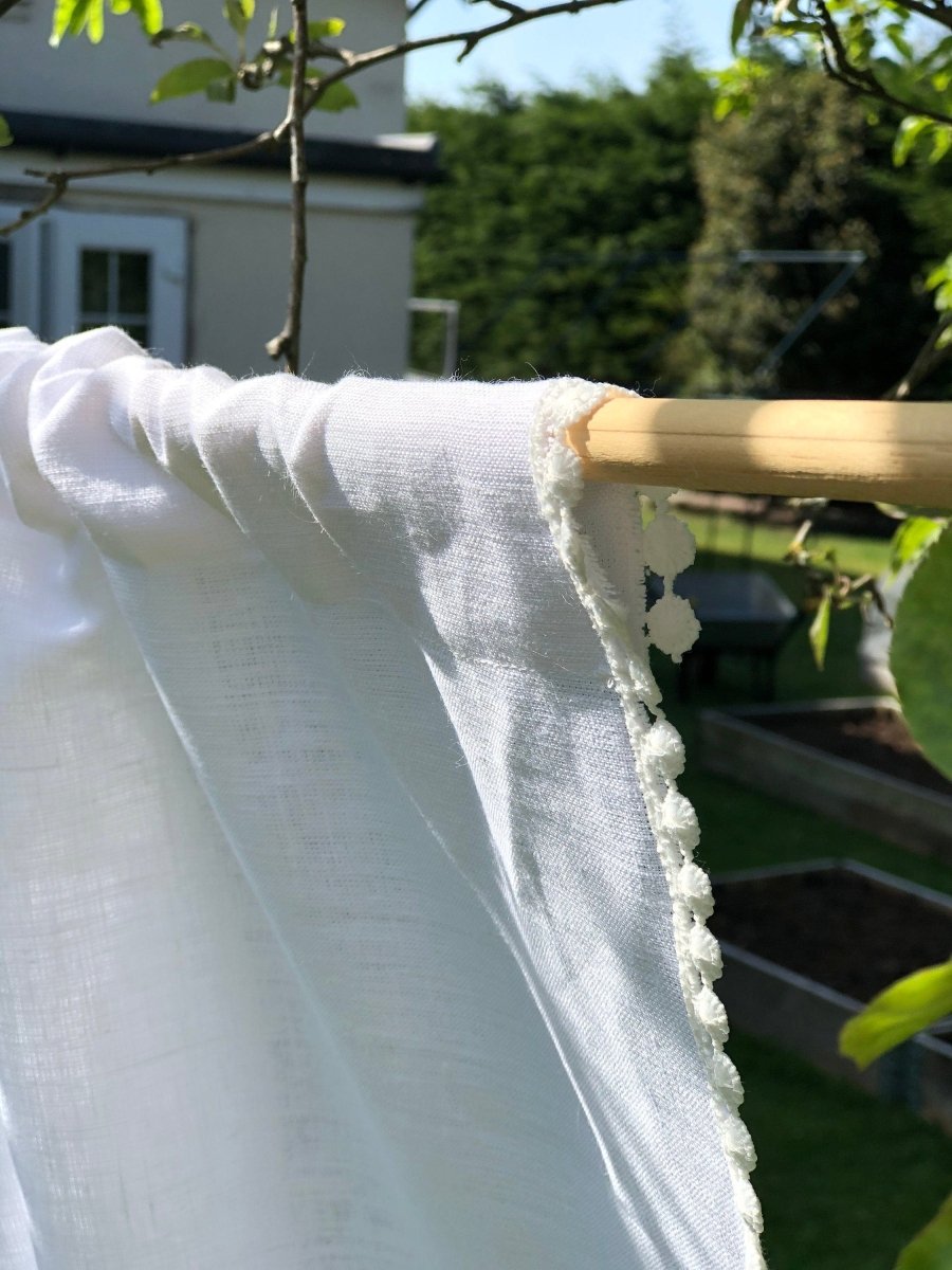 Styal White Linen Lace Cafe Curtain - Linen and Letters