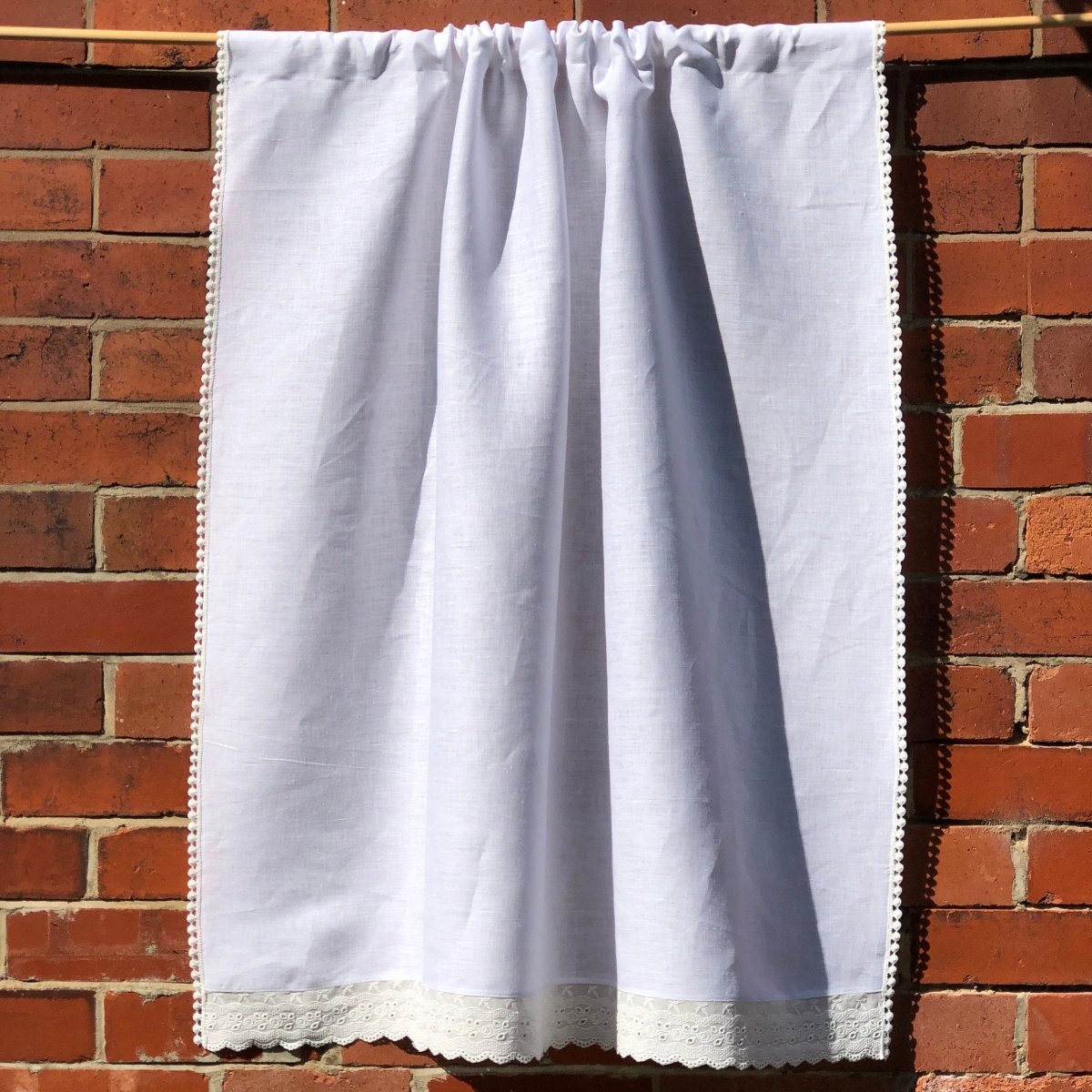 Styal White Linen Lace Cafe Curtain - Linen and Letters