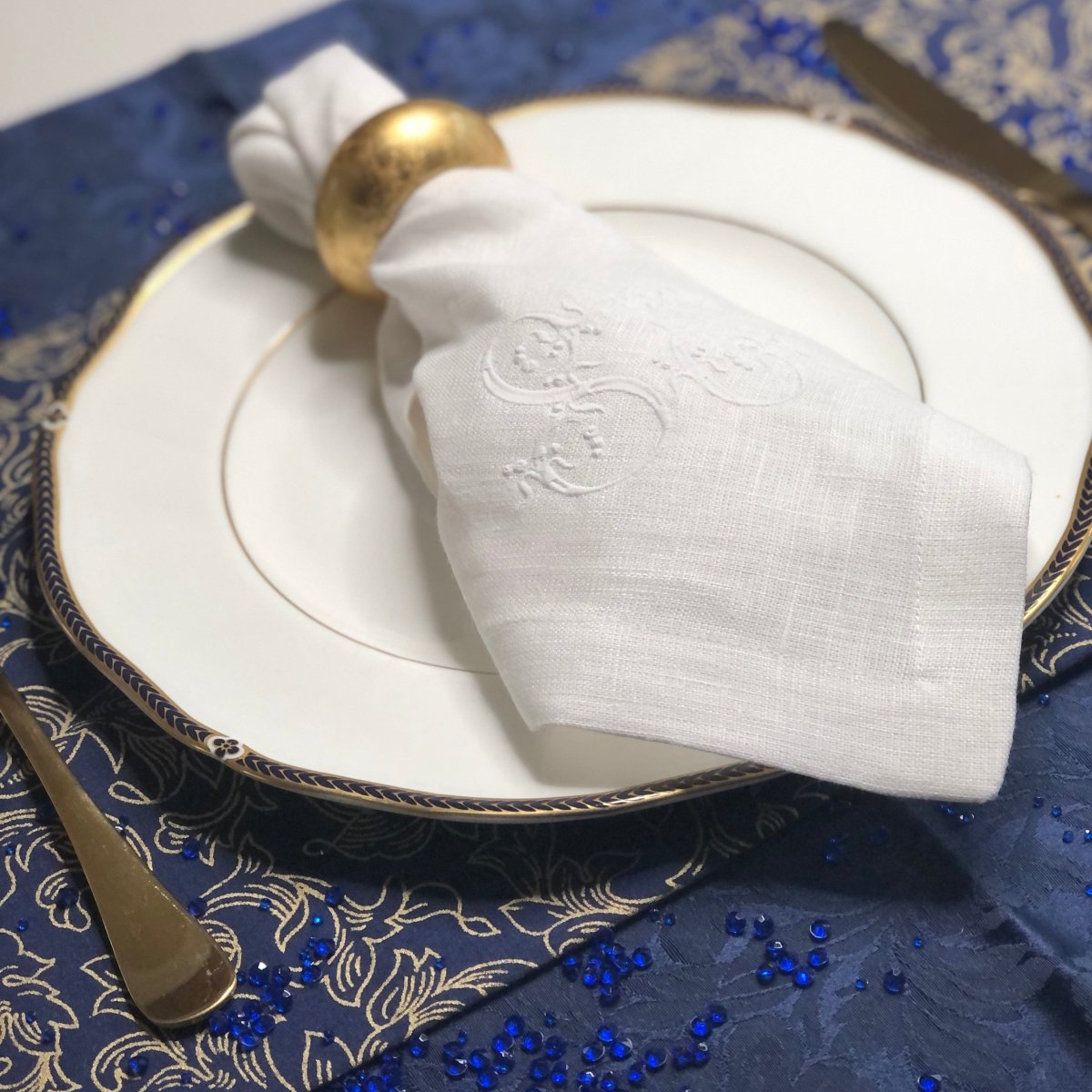 100% White Linen Napkins with Embroidered French Monogram with matt Egyptian Thread - Linen and Letters