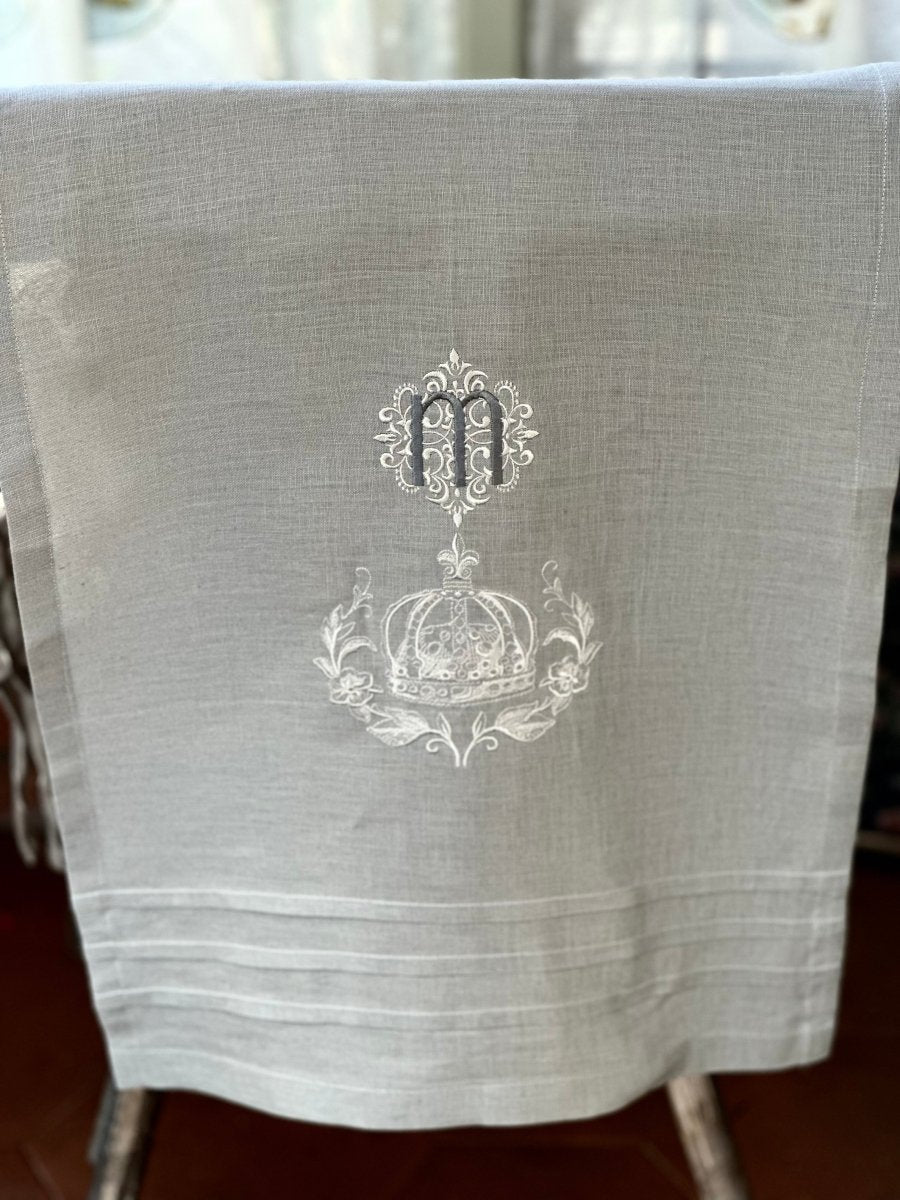 Crown Wreath Table Runner - Linen and Letters