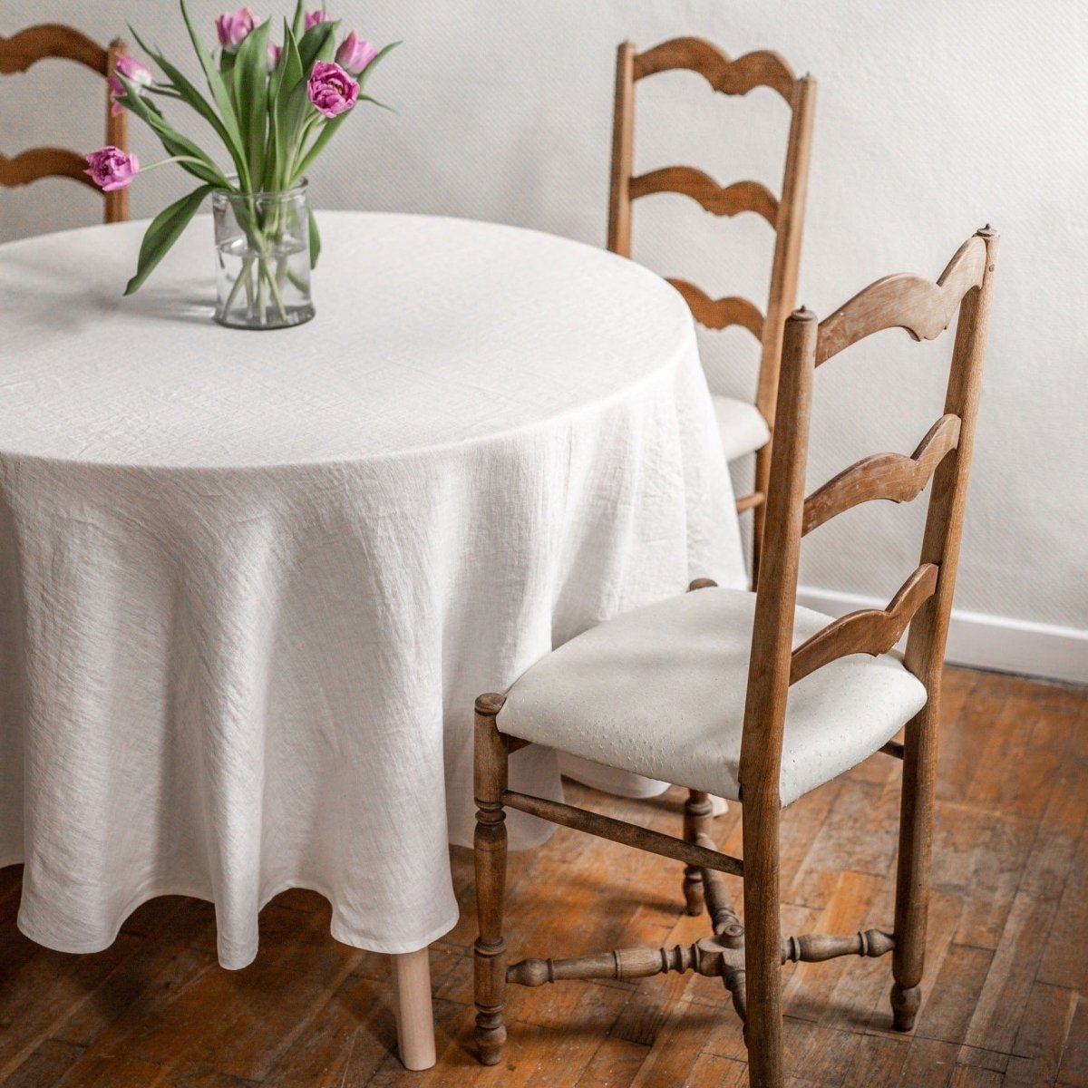 Round 100% Linen Tablecloth - Linen and Letters