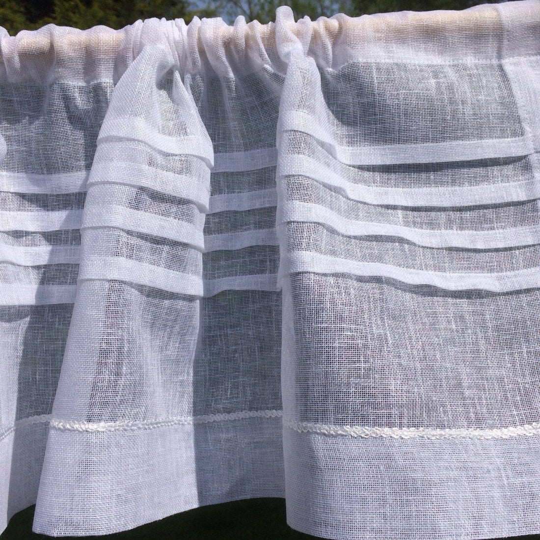 French Linen Valance | White main image 1